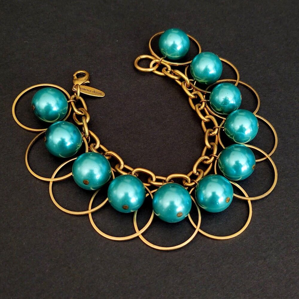 Metallic teal beaded hoop statement bracelet - Picture 6 of 9